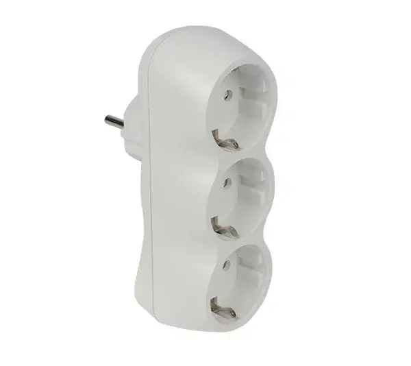 Végkiárusítás ADAPTER TRIPLA FEHÉR
