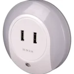 Nočné svetlo so súmrakovým snímačom, s portom USB Csak ma