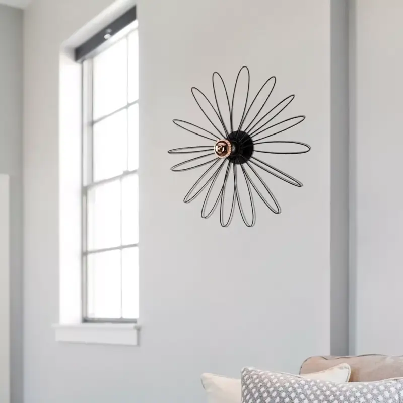 Stílusos fekete fali lámpa, fém ház, 58 x 12 x 58 cm | E27 aljzat, max 40W | IP20 besorolású | Elegáns virágmintás modern lakberendezéshez, tökéletes nappali és hálószoba világításhoz Árcsökkenés