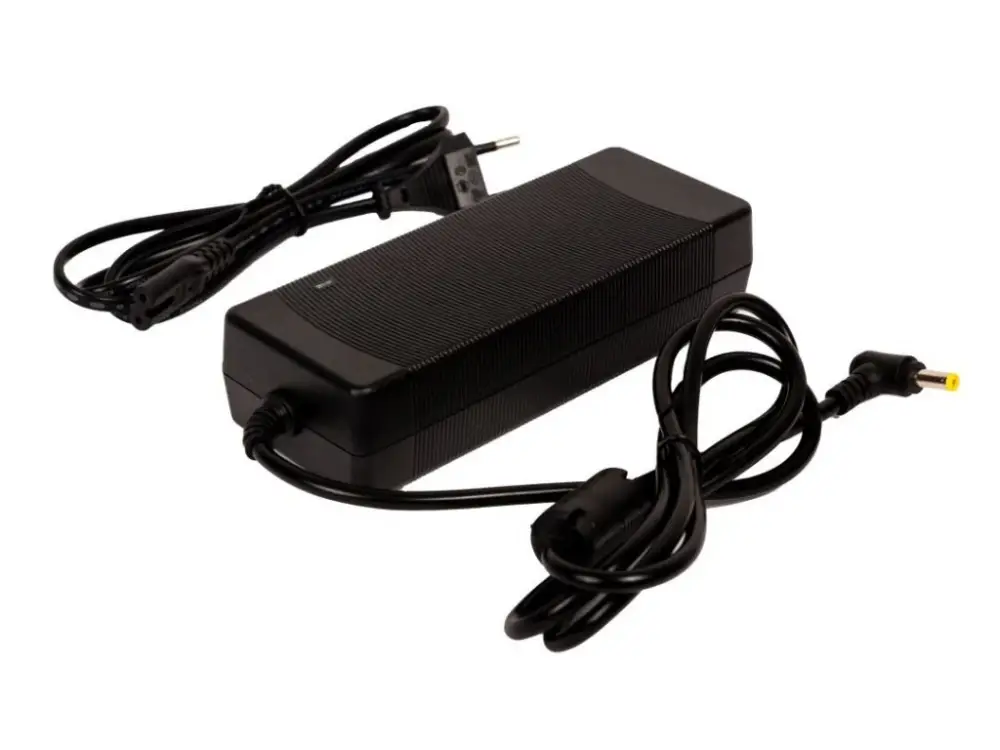 Szuper akció LED dugasztáp (trafó) 24V 120W
