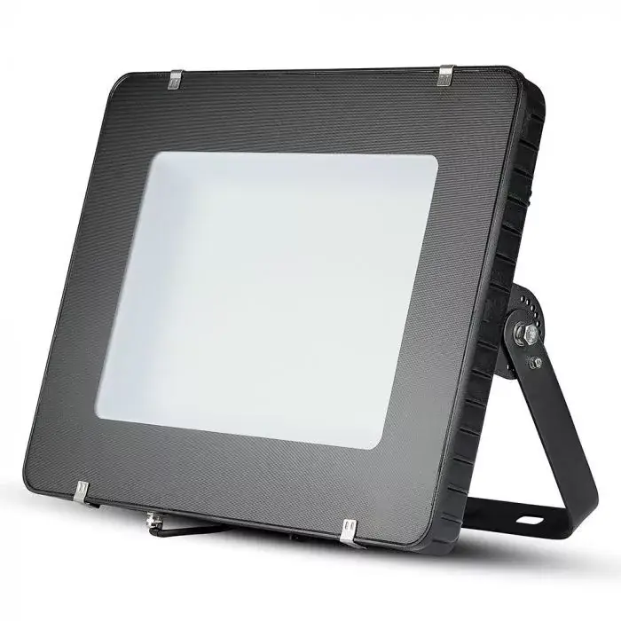 V-TAC 500W LED reflektor 120lm/W 100° 6400K fekete házas (Samsung Chip) - 967 Alacsony ár