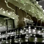 Exkluzív ajánlat Home KKF 308/WH LED-es fényfüggöny, 10 m / 300 db hidegfehér LED, 8 fényprogram, fehér vezeték, hálózati adapter, kül- és beltéri kivitel KKF 308/WH