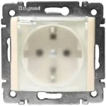 Kedvezmény Legrand Valena 2p+f csatlakozóaljzat dugalj csapófedéllel ip44 elefántcsont 774120