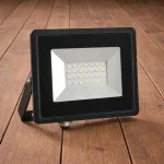 20W-os E-sorozatú SMD LED reflektor, fekete, zöld fényű Ajánlat