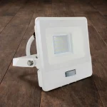Legnépszerűbb LED reflektor PIR érzékelővel, 20W, 1510lm, Samsung chip, 1m kábel, 100°, IP65, fehér színű